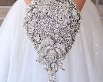 Bridal Bouquet Handle, Rose Gold Brooch Bouquet, Jeweled Brooch, Teardrop Bouquet, Jeweled Bouquet, Bridal Brooch, Crystal Bouquet, Red Bouquet Wedding, Bridal Brooch Bouquet