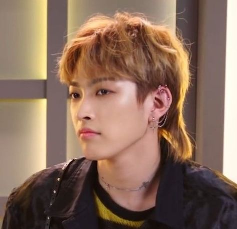 Hongjoong Ateez Mullet Hair, Hongjoong Mullet Icon, Hongjoong Hair, Hongjoong Mullet, Hongjoong Pfp, Hongjoong Ateez Icon, Hong Joong, Oc Aesthetic, Ateez Icon