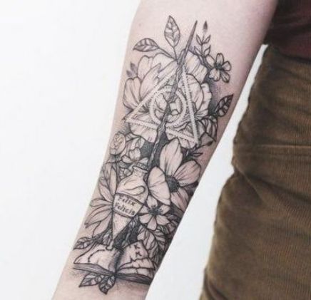 Harry Potter Half Sleeve Tattoos For Women, Harry Potter Skull Tattoo, Cool Book Tattoo Ideas, Mandala Harry Potter Tattoo, Harry Potter Arm Tattoo Ideas, Harry Potter Sleeve Tattoo For Women, Hidden Disney Tattoo, Harry Potter Mandala, Milky Way Tattoo