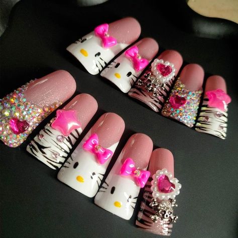 Duck Press On Nails, Hello Kitty Junk Nails, Nails Acrylic Hello Kitty, Long Duck Nails, Nails Short Pink, Mcbling Nails, Luxury Nail Salon, French Press On Nails, Nails Birthday