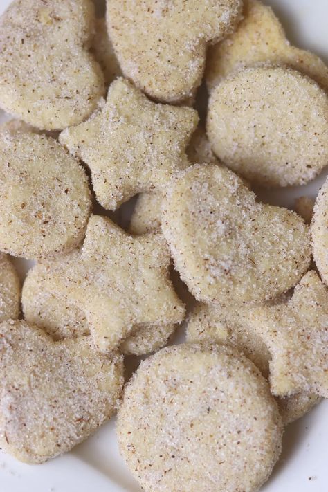 Mexican Sugar Cookies Recipe, Hojarascas Recipe, Wafer Recipe, Mexican Cookies Recipes, Mexican Dessert Recipes Easy, Best Butter Cookie Recipe, Cinnamon Shortbread, Mexican Cookies, Mexican Sweet Breads