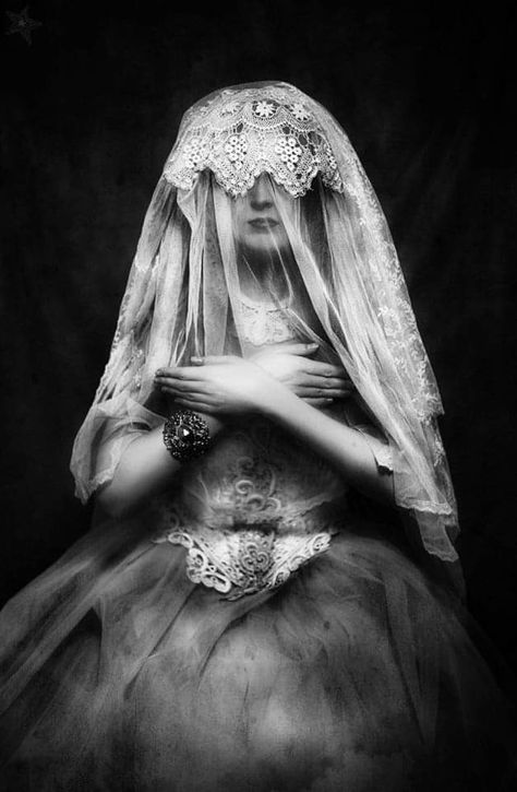 Ghost Bride, Cake Photo, Goth Wedding, Corpse Bride, Throw A Party, Samhain, Photography Inspo, Marry Me, Chocolate Cake