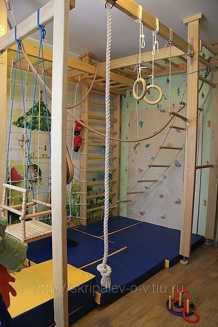 Skjulte Rum, Indoor Playroom, Cool Kids Rooms, Basement Playroom, Home Gym Design, Sensory Room, Basement Bedrooms, Climbing Wall, Boys Bedrooms