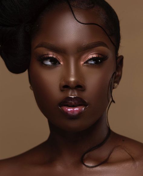 African Makeup, Dark Skin Makeup Tutorial, Maquillage Yeux Cut Crease, Mekap Mata, Melanin Skin, Makeup For Black Skin, Full Makeup, Brown Skin Makeup, Smink Inspiration