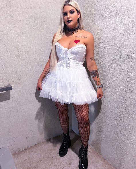 Bride Of Chucky Costume, Bride Of Chucky, Halloween Inspo, Cute Costumes, Bride Clothes, Hallows Eve, Holiday Fun, Flapper Dress, Halloween Costumes