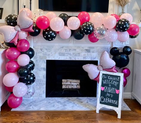 Oh Twodles Birthday Decorations Diy, Minnie Twoodles Party, Minnie Mouse House Party Birthday Ideas, Oh Twodles Birthday Balloon Arch, Ooh Twodles Birthday, Oh Twodles Balloon Arch, Oh Two-dles Birthday Party, Oh Twodles Birthday Theme, Minnie Mouse Birthday Party Ideas 3rd Decorations