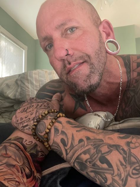 Ear ear tunnel and ear stretching and gauged ear Stretched Ears Men, Tunnel Piercing, Stretched Ear Lobes, Men's Piercings, Ear Tunnels, Facial Piercings, Inked Men, Cool Piercings, Tunnels And Plugs