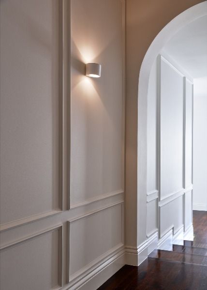 Wainscoting timber moulding hallway, lounge room, renovation Wall Effects, Wall Wainscoting, Hamptons House Interior, Modern Art Deco Interior, Timber Wall Panels, Wainscoting Kits, Timber Handrail, Wainscoting Wall, Hamptons Style Homes