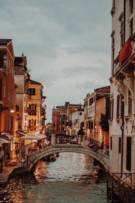 wander Europe In The Summer, Itinerary Italy, Glee Wallpaper, Venice Italy Photography, Travel Venice, Wallpaper Inspirational, Inspirational Wallpaper, Visit Venice, Italian Vacation