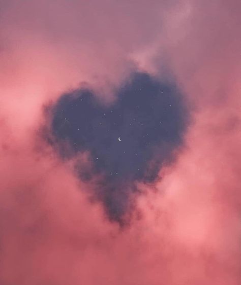 A heart through the clouds Onic Kairi, Futurisme Retro, Art Trippy, Wallpaper Sky, Iphone Wallpaper Sky, Night Sky Wallpaper, Saatchi Gallery, Love Frames, Cloud Wallpaper