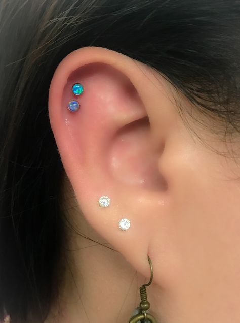 Ear Art, Cartilage Piercings, Piercings For Girls, Earring Ideas, Cartilage Piercing, Ear Jewelry, Ear Piercings, Ring Earrings, Piercings