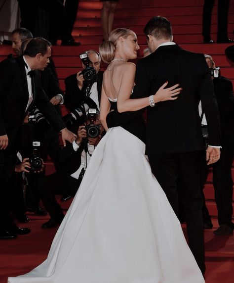 Red Carpet Aesthetic, Red Carpet Couples, Photography Collage, Twisted Series, Famous Couples, Couple Aesthetic, New Beginnings, Couple Goals, Red Carpet