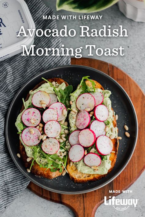 Add a little color to your breakfast routine. Try our Avocado Radish Morning Toast recipe, which combines the peppery taste of radishes and arugula with the creamy avocado and Lifeway Farmer Cheese for a nutrient-packed plate that’s easy and delicious. Avocado Toast Radish, Radish Avocado Toast, Breakfast Radish Recipes, Radish Breakfast, Alternative Breakfast, Blue Bird Cafe, Farmer Cheese, Springtime Recipes, Morning Toast