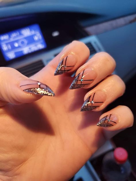 Stiletto Nails Designs Short, Great Gatsby Nails, Shorties Nails Square, Nails Art Winter, Nail Art 2022, Design Nails Art, Nail Art Aesthetic, Winter Nails Art, Nail Art 2023