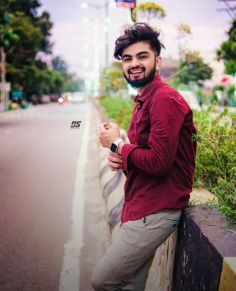 Wp Dp, Attitude Pose, Marriage Poses, Best Poses For Boys, Boys Photography, Attitude Stylish Boys Pic, Men Fashion Photoshoot, Dj Images Hd, Drawing Couple Poses