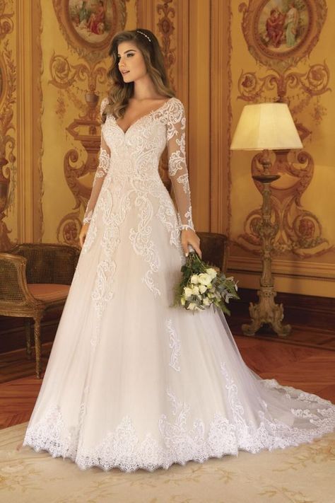 Wedding Dress Fairytale, Disney Fairytale Wedding Dress, Christian Wedding Gowns, Fairytale Wedding Dress, Wedding Dress Romantic, Fashion Week Dresses, Romantic Wedding Dress, Wedding Dress Bustle, Unique Wedding Dresses