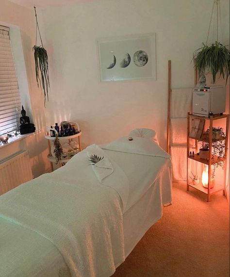 Zen Facial Rooms, Esthetician Room Bedding, Aesthetician Room Set Up, Massage Therapy Home Office, Spiritual Esthetician Room, Esthetician Room In Home, Esthetician Bed Ideas, Small Massage Studio Ideas, Earthy Esthetician Rooms