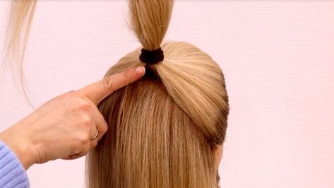 Casual Up Dos For Medium Hair, Updo For Thick Medium Hair, Hair Hacks Medium Length, Formal Updos For Medium Length Hair Easy, Hair Half Up Tutorial, Medium Length Hair Dos Easy, Easy Half Up Half Down Hair For Medium Length, Easy Hair Dos For Medium Hair, Hair Updos Easy Medium Length