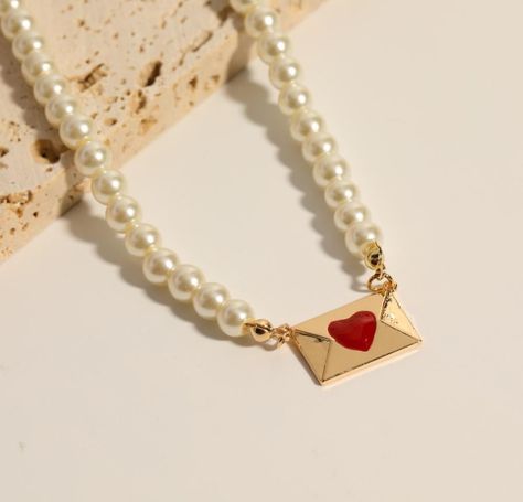 Love Letter Necklace LIN32 Envelope Necklace, Heart Envelope, Necklaces Pearl, Gift Envelope, Charm Necklaces, Jewelry Model, Design Light, Valentines Jewelry, Love Letter