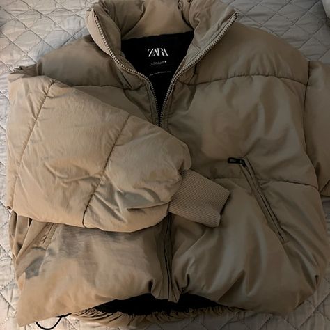 Zara Tan women’s puffer jacket/ size: small Tan Puffer Jacket, Tan Women, Tan Woman, Zara Jackets, Zara Women, Puffer Jacket, Women's Jacket, Puffer, Jackets For Women