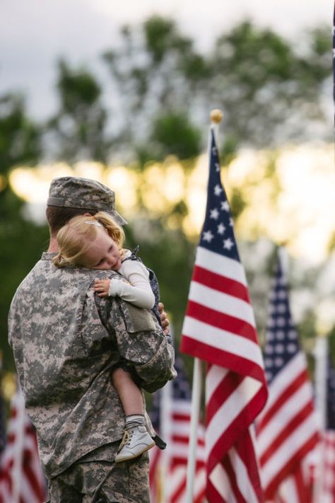 Find a veterans' organization where you can give at va.gov. American Legion Auxiliary, Wreaths Across America, Thanks For Your Service, Army Usa, Thank You Veteran, Honoring Veterans, Usa Military, Military Flag, Military Officer