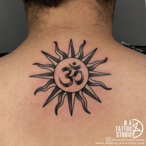 Hip Tattoo Men, Tattoo 2023, I Love You Animation, Creative Tattoo, Om Tattoo, Men Tattoo, Shiva Parvati, Neck Tattoo For Guys, Shiva Parvati Images