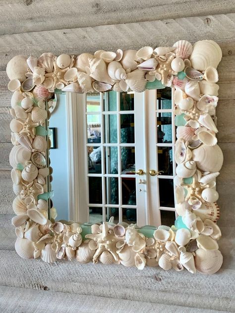 Seashell Mirror Wall Decor / White Seashell Mirror With Sea Glass - Etsy Refurbished Mirror, Seashell Mirrors, Seashell Ideas, Coastal Crafts, Seashell Mirror, Mirror Tile, Shells Beach, Decorating House, Interior Mirror