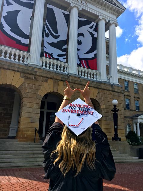 Uw Madison Graduation, Uw Graduation, Grad Hats, Mba Graduation, Elementary Graduation, Sorority Themes, College Grad Cap Ideas, Finance Degree, Cap Graduation