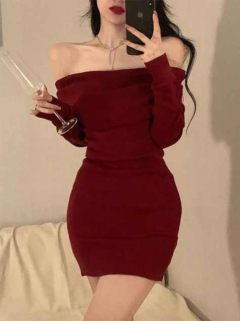 Korean Fashion Women Dresses, Tight Dress Outfit, Classy Prom Dresses, Women Dresses Classy, Elegant Midi Dresses, Party Fits, Korean Fashion Dress, Dress Gown, Glam Dresses