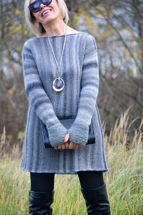 Knit The Perfect Tunic To Dress Up Or Down - KnitHacker Knit Tunic Pattern Free, Knit Tunic Pattern, Tunic Pattern Free, Knit Dress Pattern Free, Tunic Knitting Patterns, Dress Pattern Free, Knit Dress Pattern, Simply Knitting, Maternity Tunic