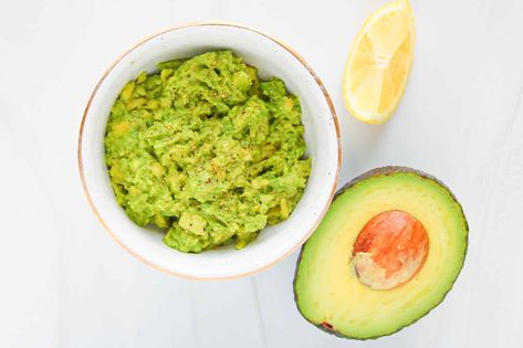 Easy Avocado Mash Mashed Avocado Recipes, Classic Blt Sandwich, Avocado Mash, Quick Guacamole, Cottage Cheese Breakfast Bowl, Avocado Recipes Easy, Simple Avocado Toast, Cottage Cheese Breakfast, Quick Dip