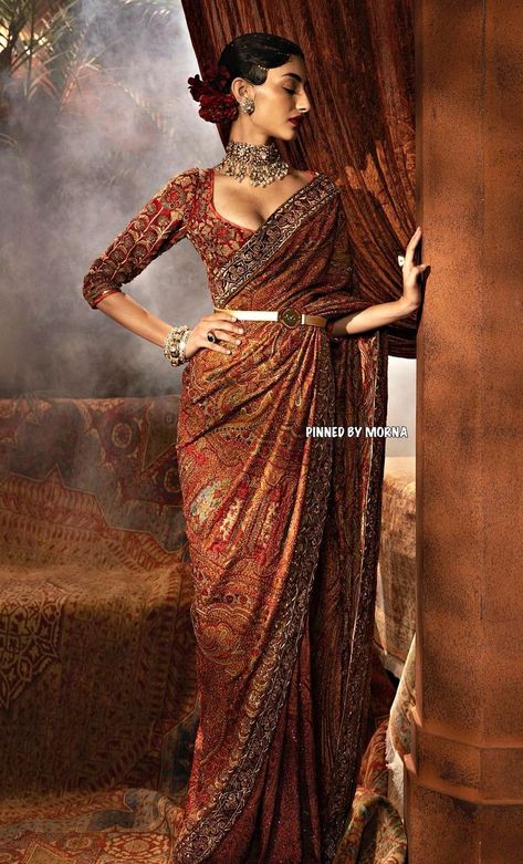 JJ Valaya - India 🇮🇳 Saree Runway, Jj Valaya, Runway Outfits, Saree Trends, Indian Fashion Dresses, Indian Design, Indian Wear, Indian Outfits, Indian Fashion