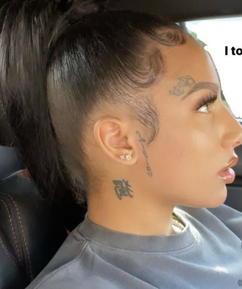 Name Tattoo On Side Of Face, Cute Side Face Tattoos For Women, Cute Face Tats For Women, Small Sideburn Tattoo Women, Tattoos By Ear On Face, Tattoo On Face Women, Women Side Face Tattoo, Name Face Tattoo, Side Of Face Tattoo Black Women