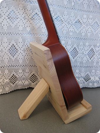 guitar holder Guitar Holder Diy, Chalet Style Homes Interior, Diy Guitar Stand, Ukulele Holder, Wooden Music Stand, Wood Guitar Stand, Guitar Shelf, Ukulele Stand, Wooden Guitar Stand