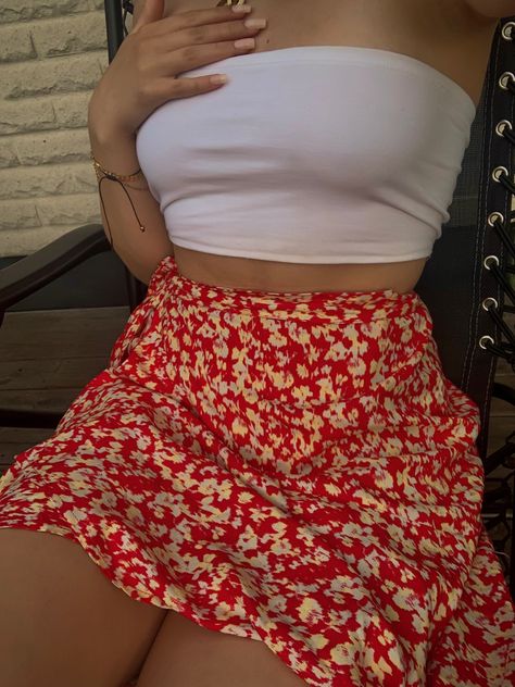 Red skirt | red aesthetic skirt | summer outfit | instagood | aesthetic outfit | soft girl | vintage clothes | aesthetic girl Flower Mini Skirt Outfit, Red Skirt Outfit Aesthetic, Red Outfit Summer, Aesthetic White Top, Red Skirt Outfits, Cute Simple Dresses, Asthetic Stationery, Tessa Bailey, Skirt Outfits Aesthetic