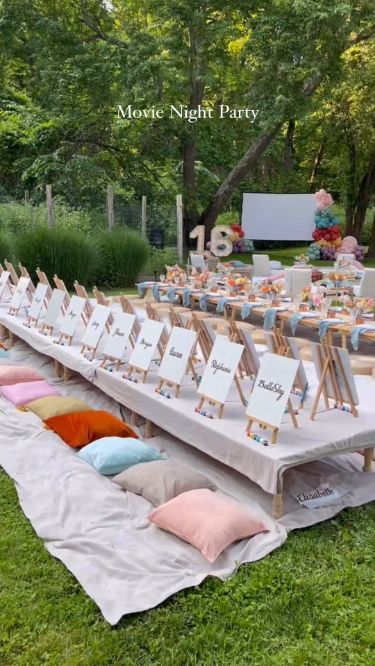 Movie Night Birthday Party Ideas, Picnic Party Decorations, Movie Night Birthday, Table Setting Design, Night Birthday Party, Spring Birthday Party, Thanksgiving Table Setting, Movie Night Birthday Party, Backyard Birthday Parties