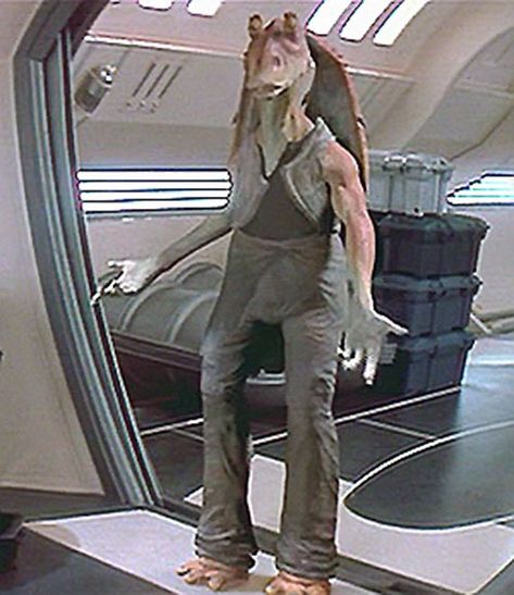 Jar Jar Binks - Star Wars prequels - Bane of good taste - Character profile - Writeups.org Jaja Binks, Feral Star Wars, Star Wars Feral, Cartoon Screencaps, Jarjar Binks, Twi'lek Bounty Hunter, Mandalorian Naboo Starfighter, Star Wars Prequels, Jar Jar Binks