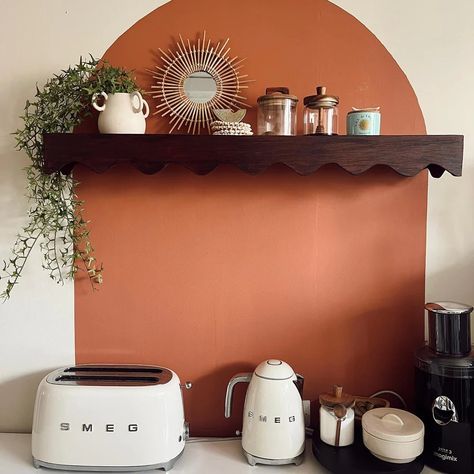 Terracotta And Grey Kitchen, Terracotta Utility Room, Moroccan Inspired Kitchen, Terracotta Kitchen Decor, Terracotta Feature Wall, Kitchen Style Ideas Modern, Terracotta Kitchen Walls, Kitchen Terracotta, Dark Blue Kitchen Cabinets