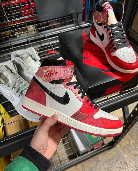 Spiderman 2, Spaider Man, Air Jordan 1s, Nike Fashion Shoes, Pretty Shoes Sneakers, All Nike Shoes, Jordan 1s, Cute Nike Shoes, Hype Shoes