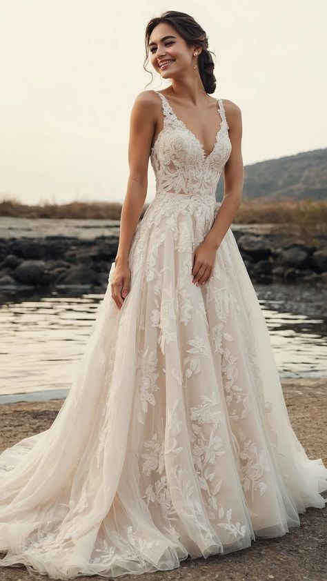 Explore 15 Simple Yet Elegant Wedding Dress Ideas for the Classy Bride** ** - TecArticles Simple Engagement Dress, Veil Options, Aesthetic Wedding Dress, Timeless Wedding Gown, 15 Aesthetic, Classy Bride, Beautiful Sleeves, Wedding Dresses Whimsical, Fairy Tale Princess