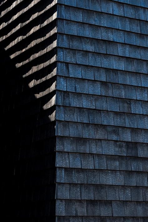 Shingle House — FLOWER MICHELIN ARCHITECTS Red Sandstone House, Cladding Extension, Black Shingles, Sandstone House, Large Family Home, Pod Hotels, Shingle House, Black Houses, Red Sandstone