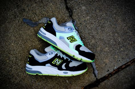 Barneys New York x New Balance 1700 “Glow in the Dark” Beats By Dre, Barneys New York, Sketchers Sneakers, Saucony Sneaker, In The Dark, Glow In The Dark, New Balance, Breaking News, Sign Up