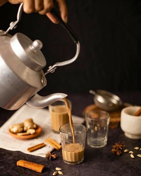 Photography Tea, Te Chai, Indian Chai, Chai Coffee, Breakfast Photography, Masala Tea, Chai Recipe, Indian Tea, Dessert Photography