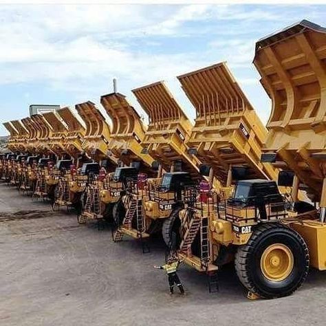 Giant Truck, Caterpillar Equipment, Heavy Construction Equipment, Dumper Truck, Mining Equipment, Truck Cranes, Heavy Machinery, Dump Trucks, Construction Vehicles