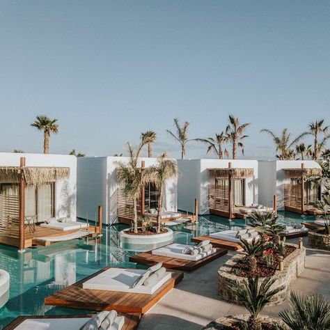 Stella Island Luxury Resort on Instagram: "Experience the unforgettable in the lap of luxury. This is where summer never ends. ➡ Visit us: Link in Bio #StellaIsland #StellaHotelsCollection #StellaHotels #AdultsOnly #Pool #HotelLifestyle #CreteHotels #LuxuryResort #Greece #HotelsoftheWorld #Hospitality #Crete #AnalipsiBeach #VisitCrete" Stella Island, Beach Resort Design, Resort Design Plan, Resort Interior Design, Hotel Landscape, Bali Resort, Resort Architecture, Beach Cabana, Resort Design