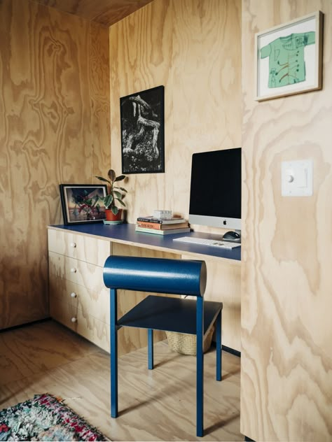 Photo 10 of 17 in An L.A. Family Gets Creative With Materials to Make Their Net-Zero Home Undeniably Their Own - Dwell Plywood Desk, Sleek Office, Modern Offices, Plywood Design, Studio Vibes, Plywood Floor, Siskin, Bali House, Modern Office Design