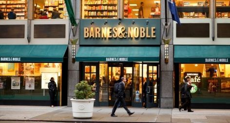 The Best Books of 2022, According to Barnes & Noble Booksellers Noble Aesthetic, Books Of The Year, Amy Tan, Indie Bookstore, Children's Comics, Speculative Fiction, Book Week, World Of Books, Top Books