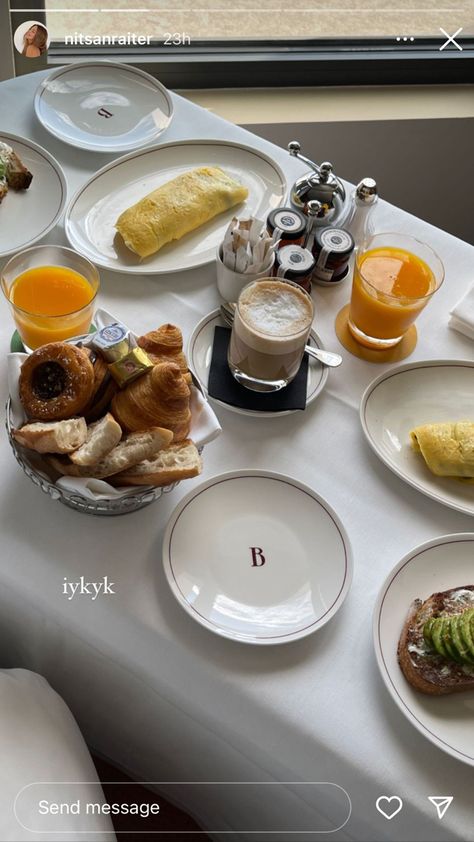 French Hotel, Hotel Breakfast, Yummy Mummy, Breakfast Tray, Soft Life, Coffee Pictures, Food Inspo, Breakfast In Bed, Breakfast Time