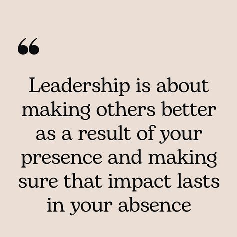 Being A Good Leader Quotes, Motivational Quotes For Leadership, Leader Vision Board, Strong Leadership Quotes, People Management Skills, Professional Development Quotes, How To Be A Good Leader, Coaching Quotes Inspirational, Team Leader Aesthetic