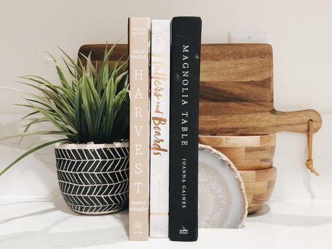 Kitchen Counter Decor With Cookbooks, Cook Book Kitchen Decor, Kitchen Counter Book Decor, Cooking Books In Kitchen, Kitchen Book Decor, Decorating With Cookbooks, Books In Kitchen, Magnolia Kitchen Decor, Cookbook Aesthetic